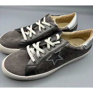 Boutique‎ By Corkys Star Gaze Womens Sneakers Size 11 Gray White Faux Leather
